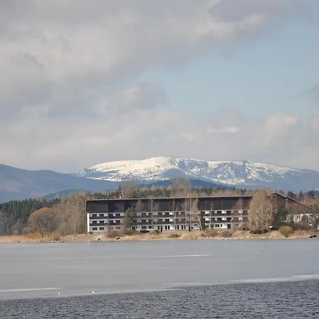 Sestka アパート *